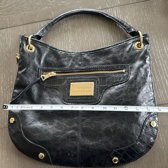 Gianni Bini Hobo Purse Black Faux Leather Gold-Tone Handbag Magnetic Closure EUC - Picture 7 of 14